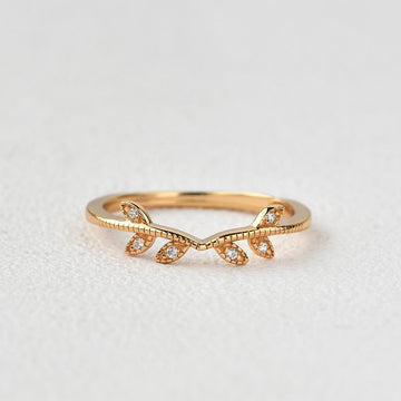 Round Brilliant Cut Curved Vintage Style Bridal Wedding Band