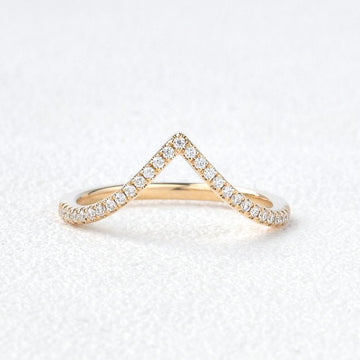 0.15 CTW Round Brilliant Cut Curved Eternity Wedding Band